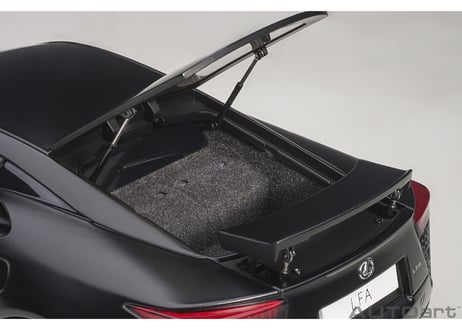 AUTOart 1/18　レクサス LFA （マット・ブラック）　78852