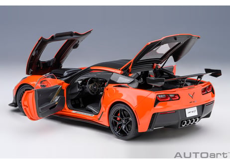 AUTOart 1/18　シボレー コルベット （C7） ZR1 （オレンジ）　71279