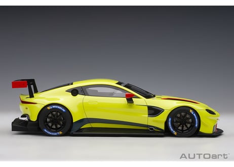 AUTOart 1/18　アストンマーチン ヴァンテージ GTE 2018 （プレゼンテーションカー）＊開閉無し　81807