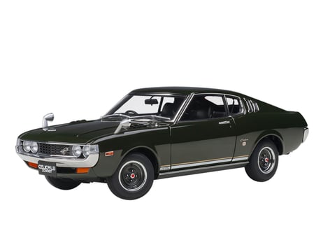 AUTOart 1/18　トヨタ セリカ リフトバック 2000GT （RA25） 1973 （モスグリーン）　78768