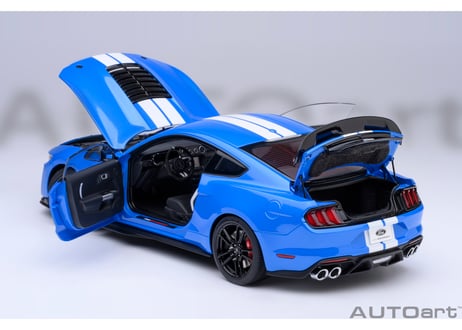 AUTOart 1/18　フォード マスタング シェルビー GT500 （ブルー／ホワイト・ストライプ）　73094