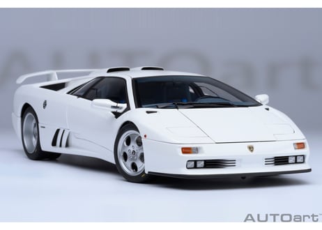 AUTOart 1/18　ランボルギーニ ディアブロ SE30 イオタ （ホワイト）　79145