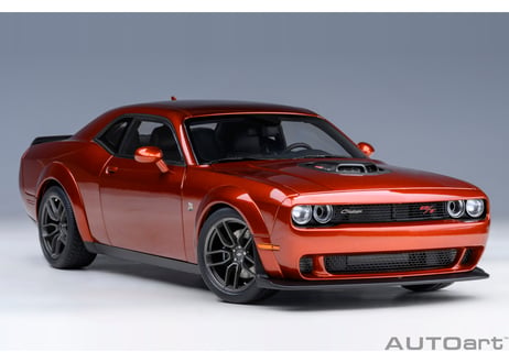 AUTOart 1/18　ダッジ チャレンジャー R/T スキャットパック ワイドボディ 2022 （SINAMON STICK / メタリック・オレンジ）　71773