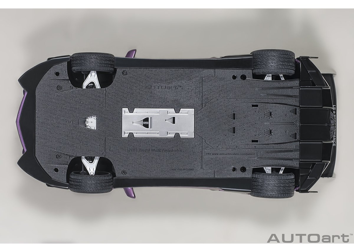 AUTOart 1/18 LB-WORKS ランボルギーニ アヴェンタドール AUTOart 1/18 LB-WORKS ランボルギーニ アヴェンタドール