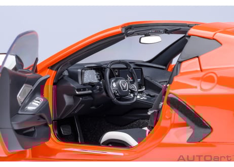 AUTOart 1/18　シボレー コルベット （C8） スティングレイ Z51 （オレンジ）　71283