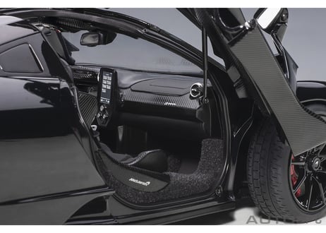 AUTOart 1/18　マクラーレン セナ （ブラック）　76076