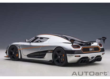 AUTOart 1/18　ケーニグセグ アゲーラ RS （メタリック・シルバー／カーボンブラック）　79024