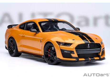 AUTOart 1/18　フォード マスタング シェルビー GT500 （オレンジ／ブラック・ストライプ）　73099