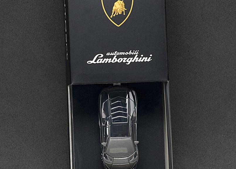 AUTOart 1/87スケール ランボルギーニ レヴェントン キーチェーン