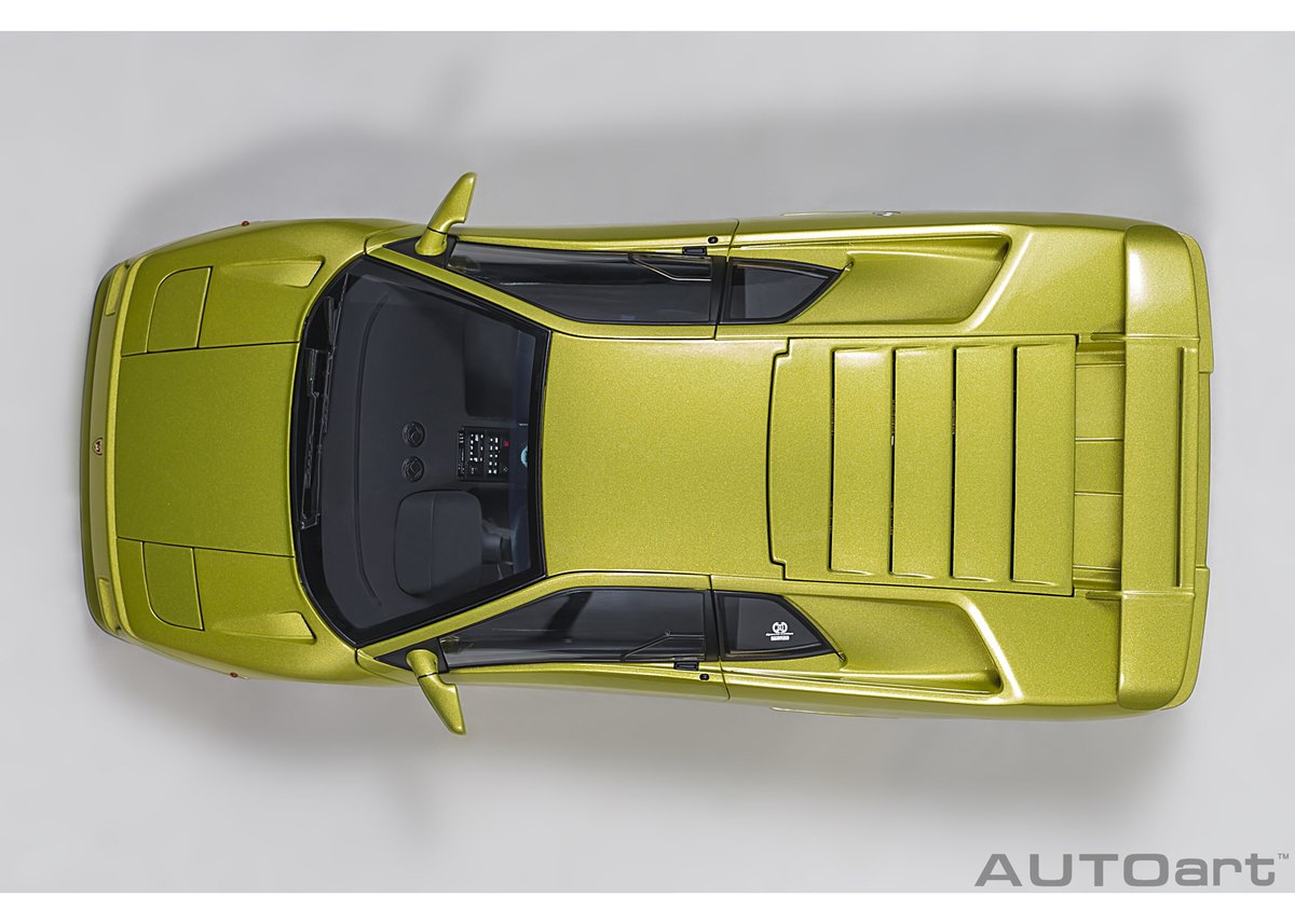 AUTOart 1/18 ランボルギーニ ディアブロ SE30 (GIALLO SPYDER AUTOart 1/18 ランボルギーニ ディアブロ SE30 (GIALLO SPYDER