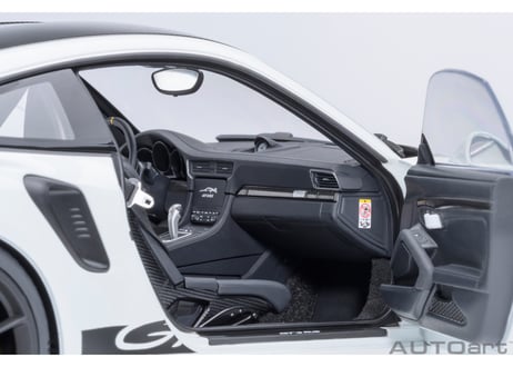 AUTOart 1/18　ポルシェ 911 （991.2） GT3 RS ヴァイザッハ・パッケージ （ホワイト／カーボンブラック）　78176