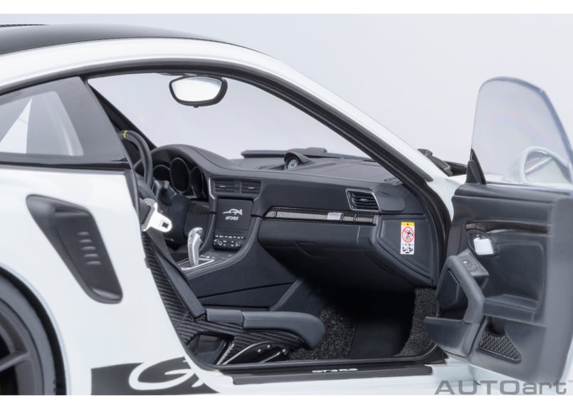 AUTOart 1/18 ポルシェ 911 （991.2） GT3 RS ヴァイザッハ・パッケ