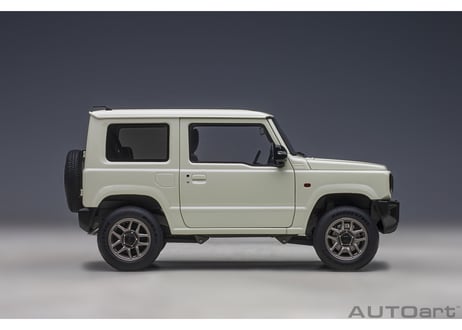 AUTOart 1/18　スズキ ジムニー （JB64） （ホワイト・パール）　78505
