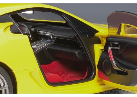 AUTOart 1/18　レクサス LFA （パール・イエロー）　78854