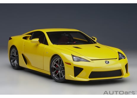 AUTOart 1/18　レクサス LFA （パール・イエロー）　78854