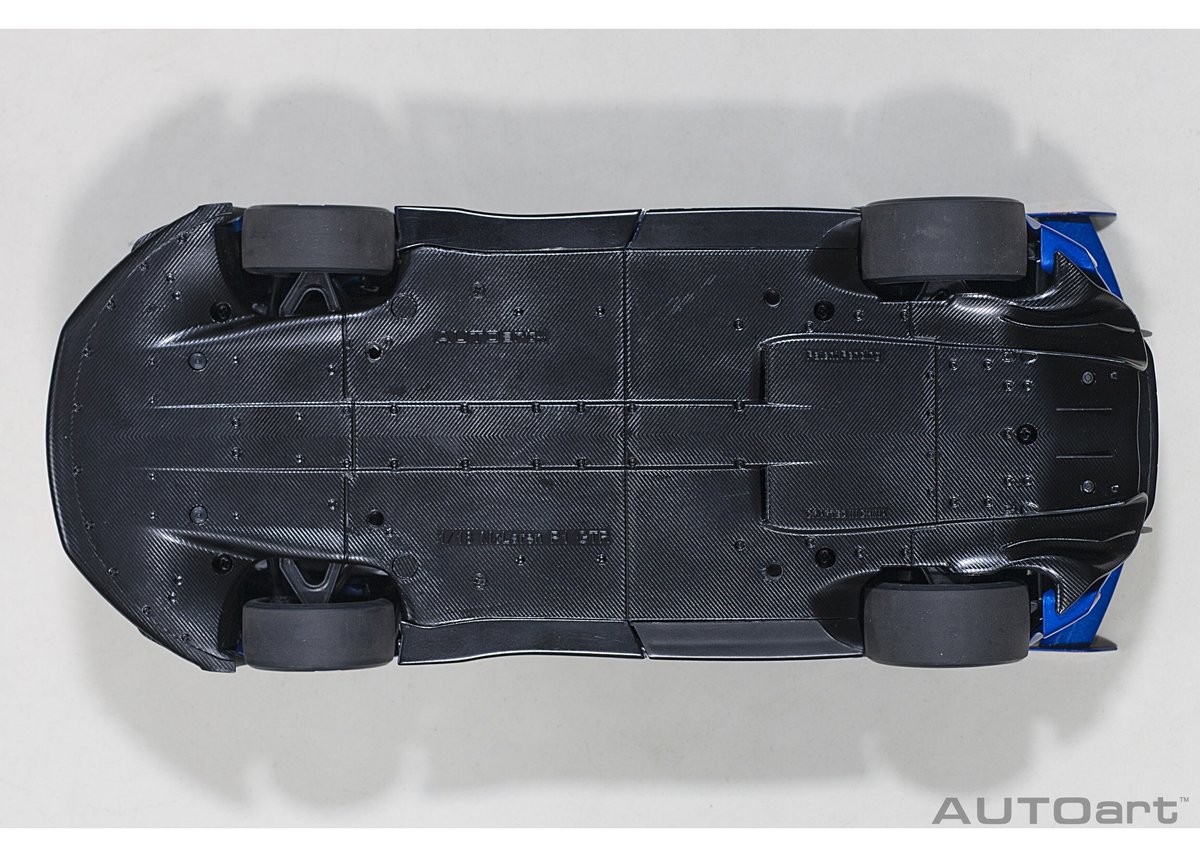 AUTOart 1/18 マクラーレン P1 GTR (ブルー/イエロー) 81542 AUTOart 1/18 マクラーレン P1 GTR (ブルー/イエロー) 81542