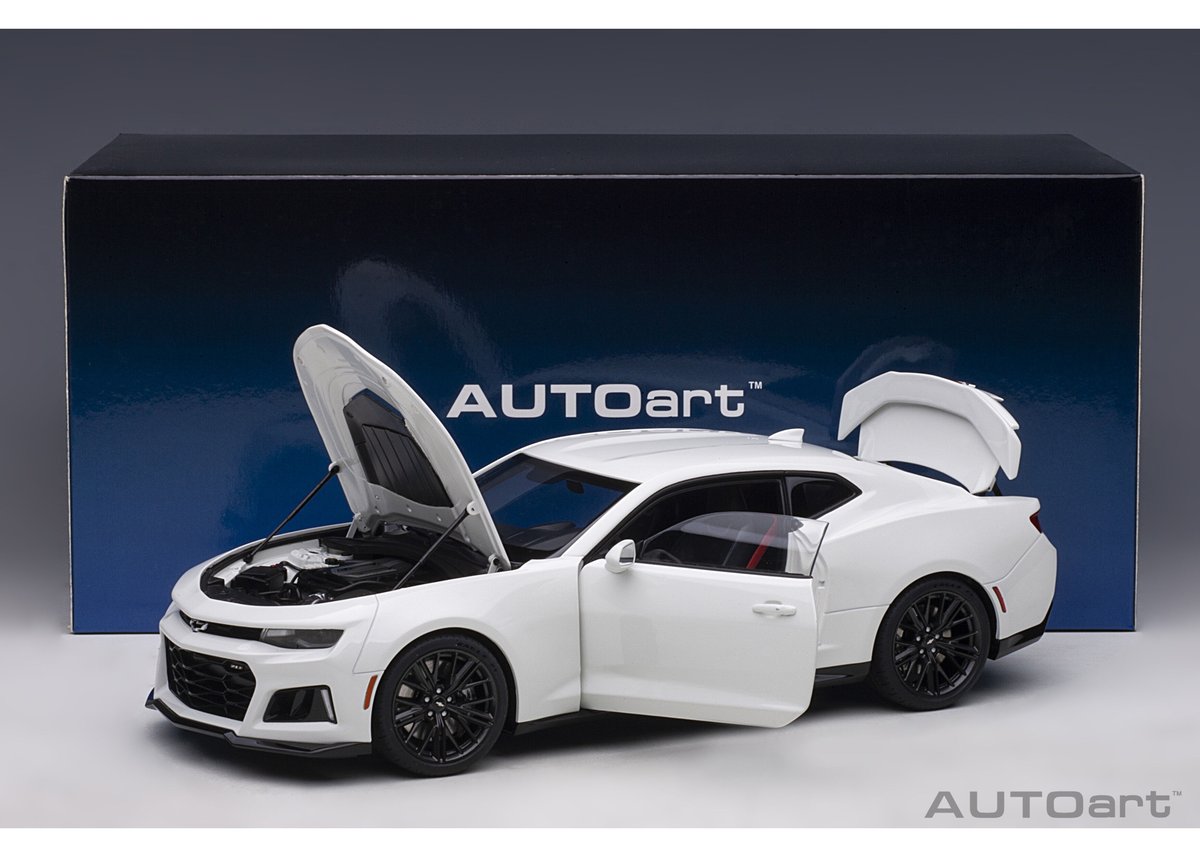 AUTOart 1/18 シボレー カマロ ZL1 2017 （ホワイト） 71206 | A...