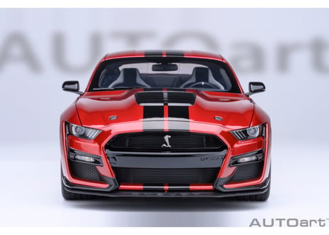 AUTOart 1/18　フォード マスタング シェルビー GT500 （レッド／ブラック・ストライプ）　73098