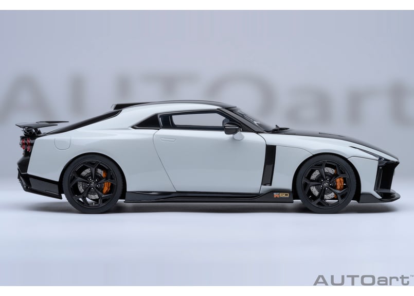 AUTOart 1/18 NISSAN GT-R50 by ITALDESIGN （メタリック