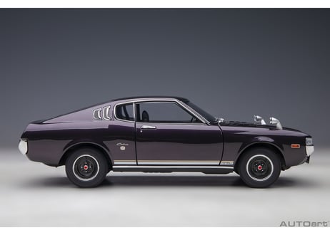 AUTOart 1/18　トヨタ セリカ リフトバック 2000GT （RA25） 1973 （ダークパープル・メタリック）　78769