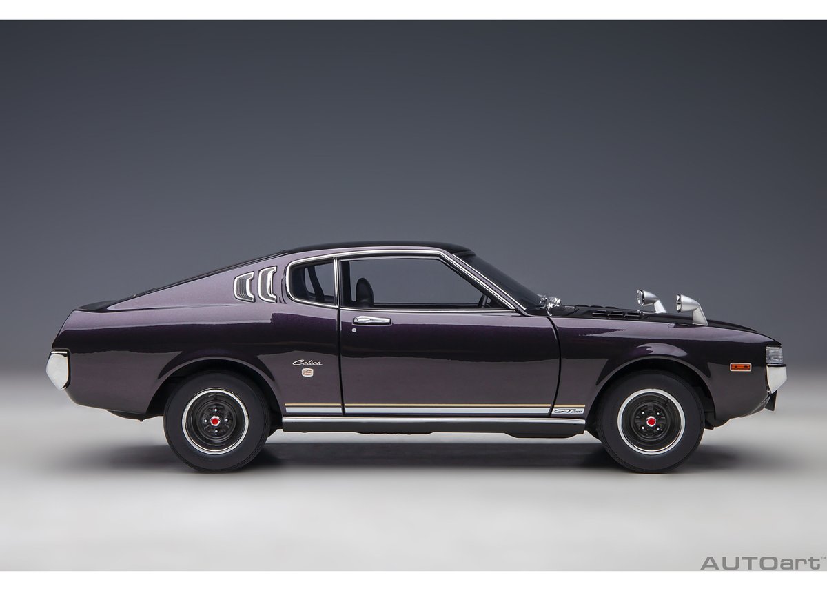 AUTOart 1/18 トヨタ セリカ リフトバック 2000GT (RA25) 1973 AUTOart 1/18 トヨタ セリカ リフトバック 2000GT (RA25) 1973