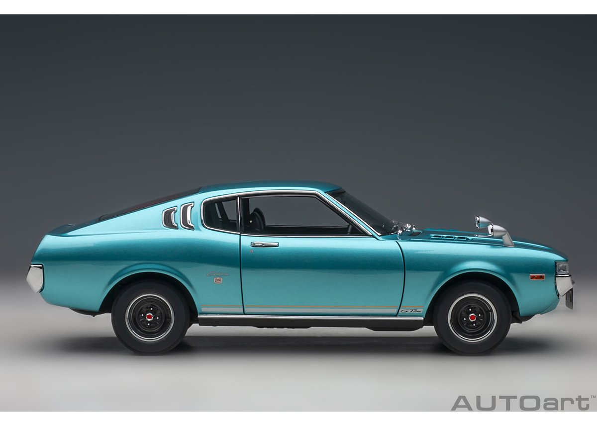 AUTOart 1/18 トヨタ セリカ リフトバック 2000GT （RA25） 1973