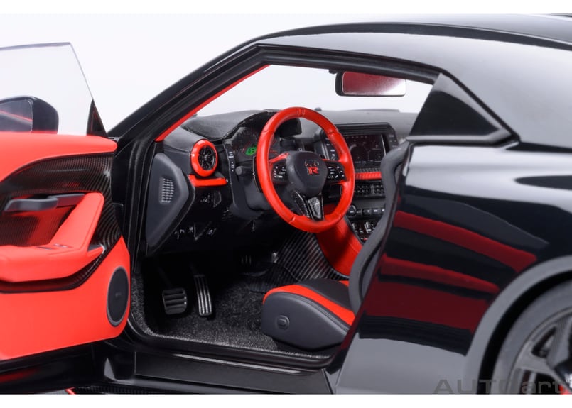 AUTOart 1/18 NISSAN GT-R50 by ITALDESIGN （ブラック／