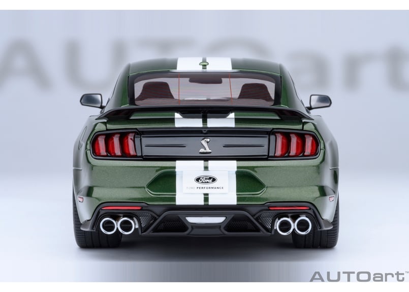 AUTOart 1/18 フォード マスタング シェルビー GT500 （グリーン