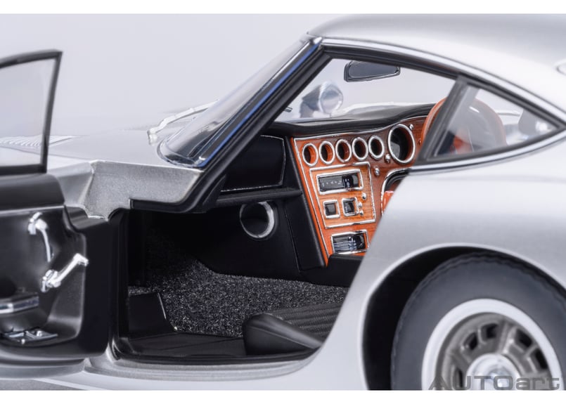 AUTOart 1/18 トヨタ 2000GT 1967 （シルバー） 78548 | AUT