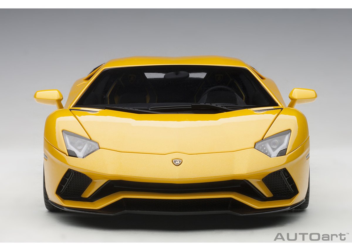AUTOart 1/18 ランボルギーニ アヴェンタドール S (メタリック AUTOart 1/18 ランボルギーニ アヴェンタドール S (メタリック