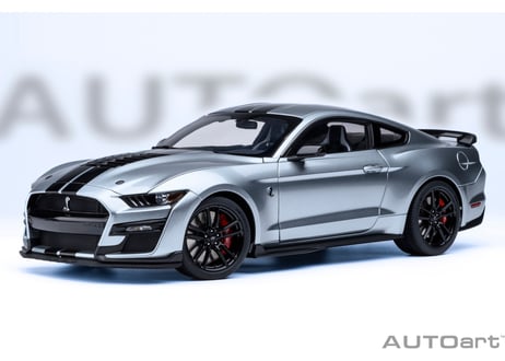 AUTOart 1/18　フォード マスタング シェルビー GT500 （シルバー／ブラック・ストライプ）　73096