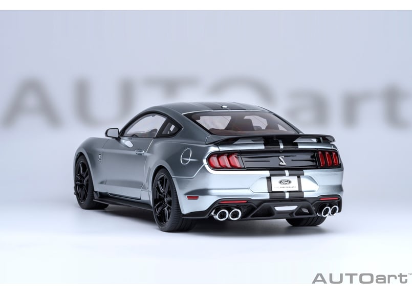 オートアートAUTOart　シェルビーGT500 マスタング　1：18  黒系 送料無料◇オートアート 1/18 フォード マスタング シェルビー