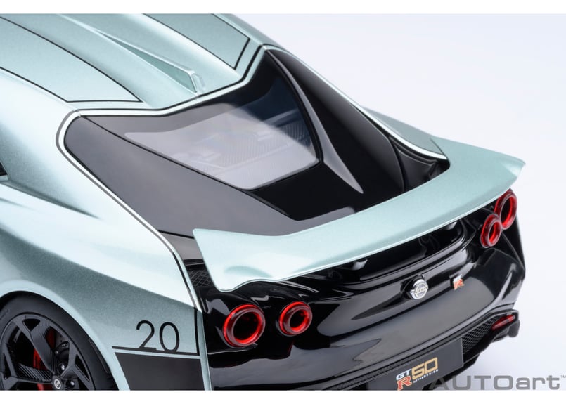 AUTOart 1/18 NISSAN GT-R50 by ITALDESIGN （メタリック