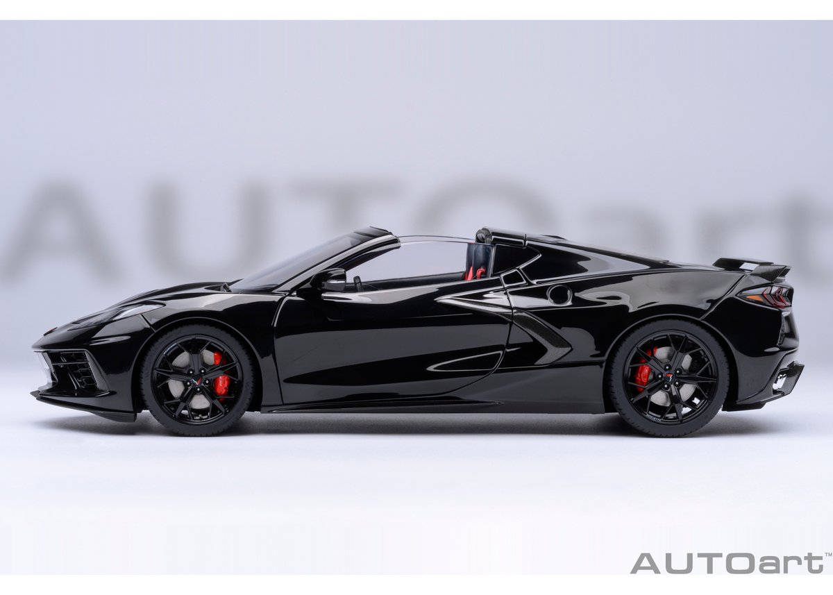 AUTOart 1/18 シボレー コルベット （C8） スティングレイ Z51 （ブラック）...