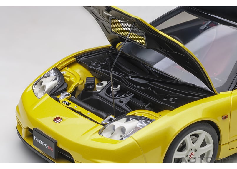 AUTOart 1/18 ホンダ NSX-R (NA2) (インディイエロー・パール AUTOart 1/18 ホンダ NSX-R (NA2) (インディイエロー・パール