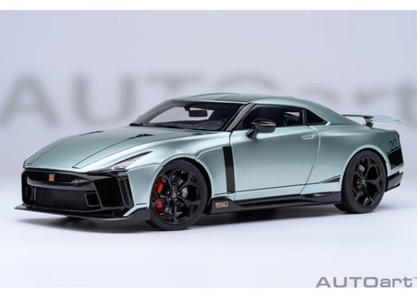 AUTOart 1/18　NISSAN GT-R50 by ITALDESIGN （メタリック・グリーン／ブラック）　77512