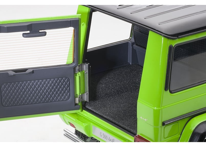 AUTOart 1/18 メルセデス・ベンツ G500 4X4 （グリーン） 76315 |