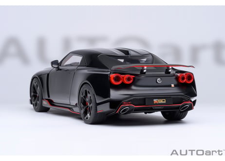 AUTOart 1/18　NISSAN GT-R50 by ITALDESIGN （ブラック／マット・ブラック）　77513