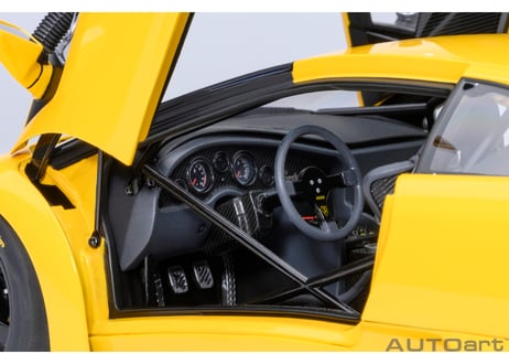 AUTOart 1/18　ランボルギーニ ディアブロ GTR （イエロー）　79138