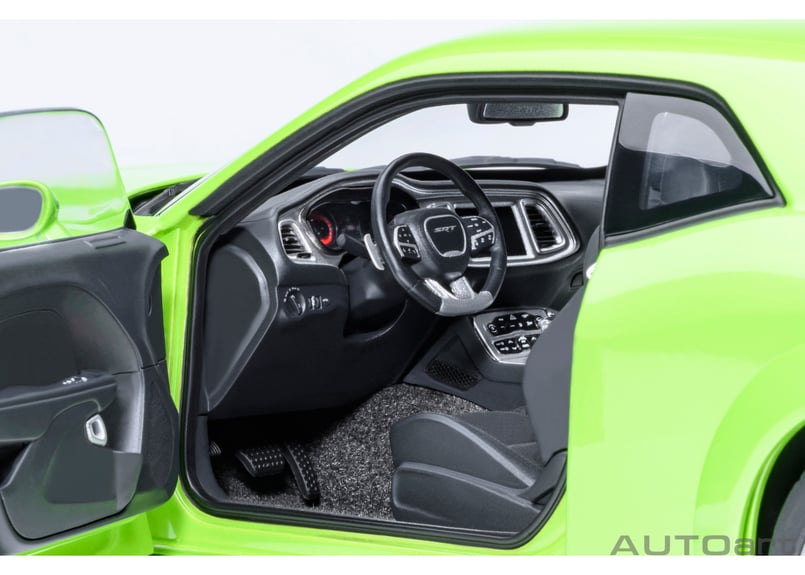AUTOart 1/18 ダッジ チャレンジャー SRT スーパー ストック 2023