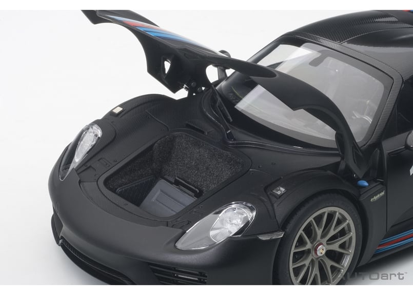 AUTOart 1/18 ポルシェ 918 スパイダー バイザッハ・パッケージ 