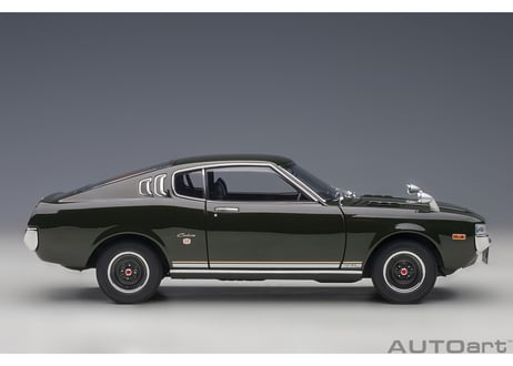 AUTOart 1/18　トヨタ セリカ リフトバック 2000GT （RA25） 1973 （モスグリーン）　78768