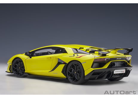 AUTOart 1/18　ランボルギーニ アヴェンタドール SVJ （パール・イエロー）　79175