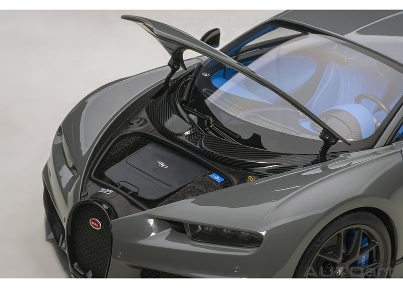 AUTOart 1/18 ブガッティ シロン スポーツ 2019 (グレー) 70998 |