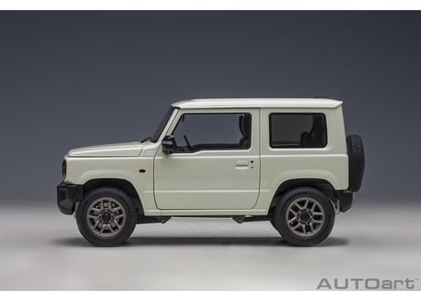 AUTOart 1/18　スズキ ジムニー （JB64） （ホワイト・パール）　78505