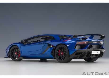 AUTOart 1/18　ランボルギーニ アヴェンタドール SVJ （メタリック・ブルー）　79174
