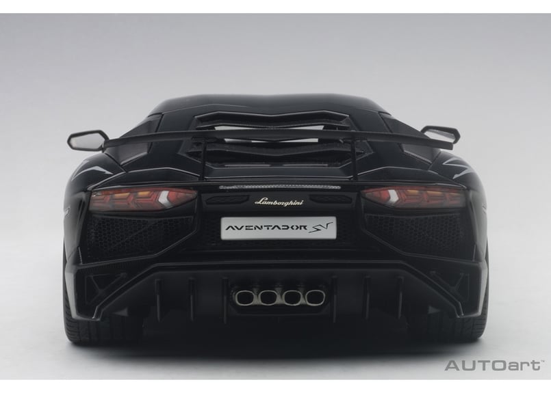 AUTOart 1/18 ランボルギーニ アヴェンタドール LP750-4 SV (ブラック)