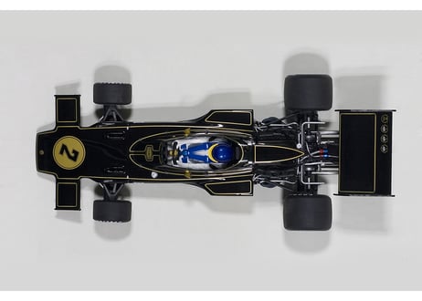 AUTOart 1/18　オートアート　ロータス 72E 1973 #2 ロニー・ピーターソン（ドライバーフィギュア付き）　87330