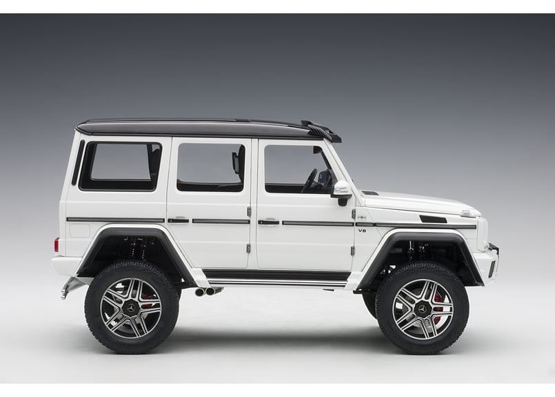AUTOart 1/18 メルセデス・ベンツ G500 4X4 (ホワイト) 76316 AUTOart 1/18 メルセデス・ベンツ G500 4X4 (ホワイト) 76316