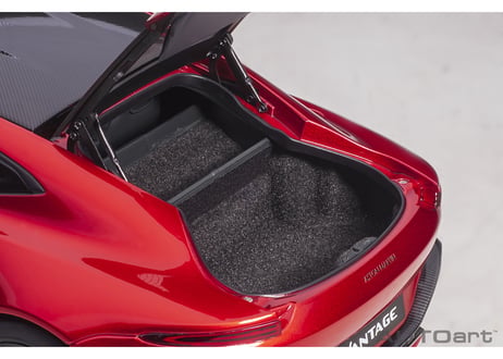 AUTOart 1/18　アストンマーチン ヴァンテージ 2019 （ハイパー・レッド／カーボンブラック・ルーフ）　70277